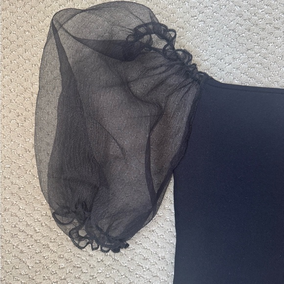 Astr the label Black bubble sleeve Bodysuit - Picture 3 of 9